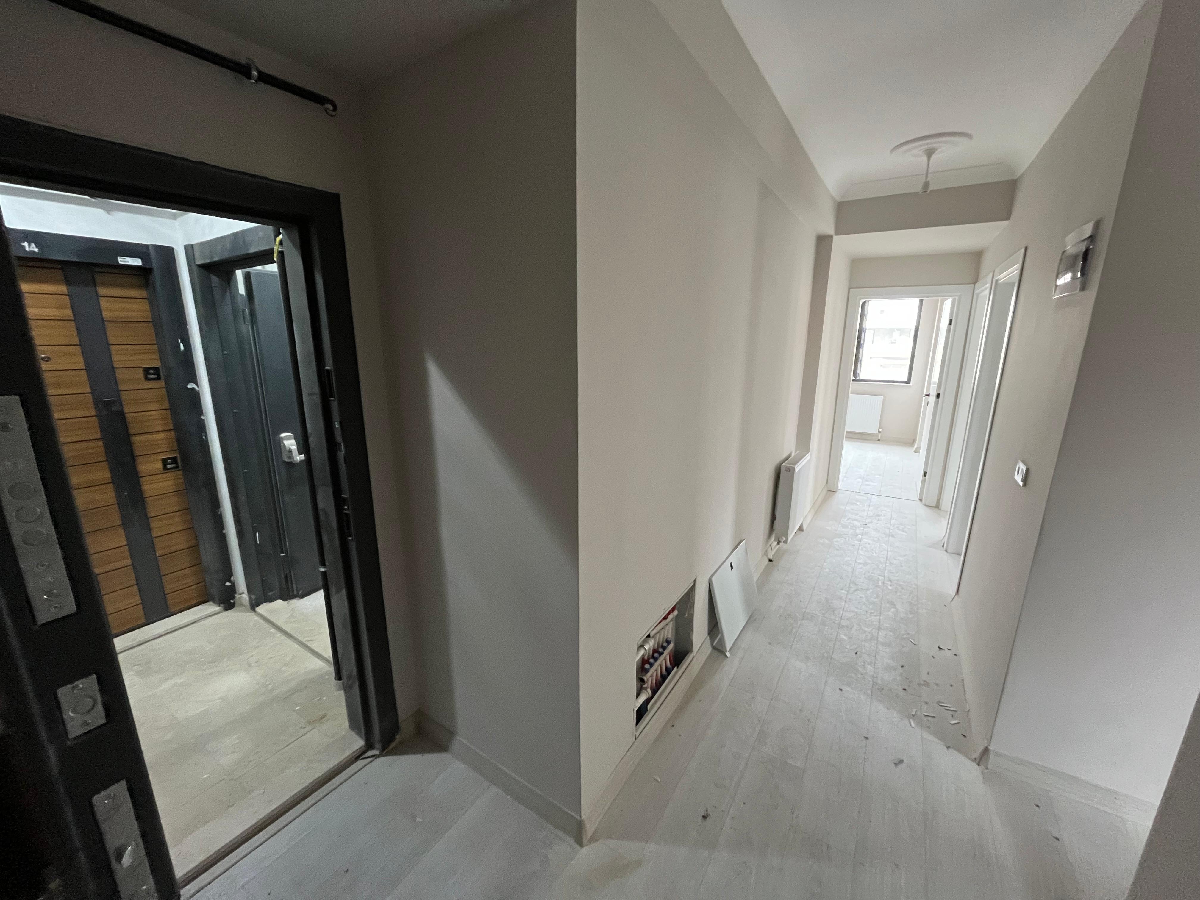 Pendik Çamçeşme'de Satılık 2+1 Kapalı Otoparklı Daire